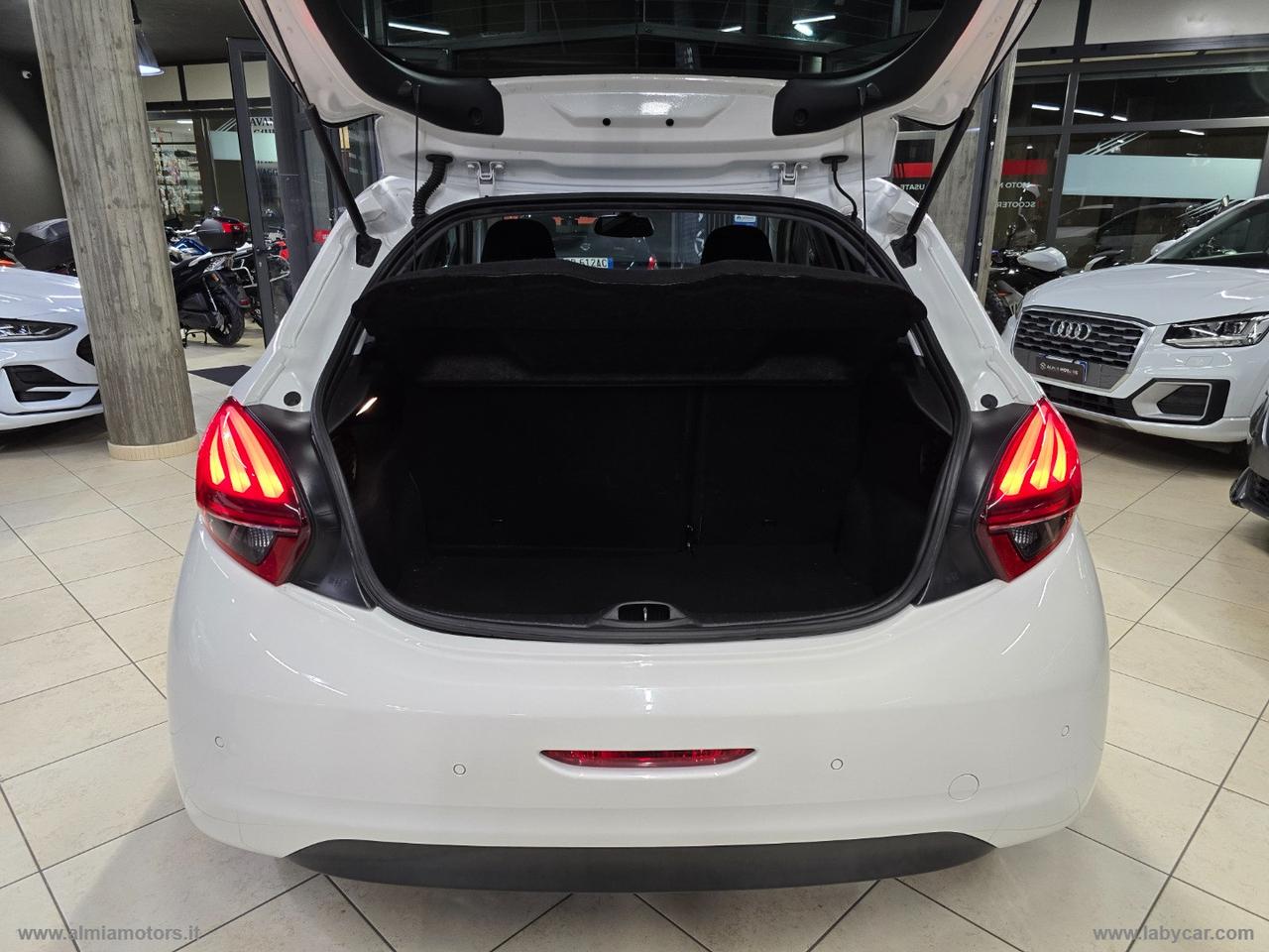 PEUGEOT 208 BlueHDi 100 S&S 5p. Signature