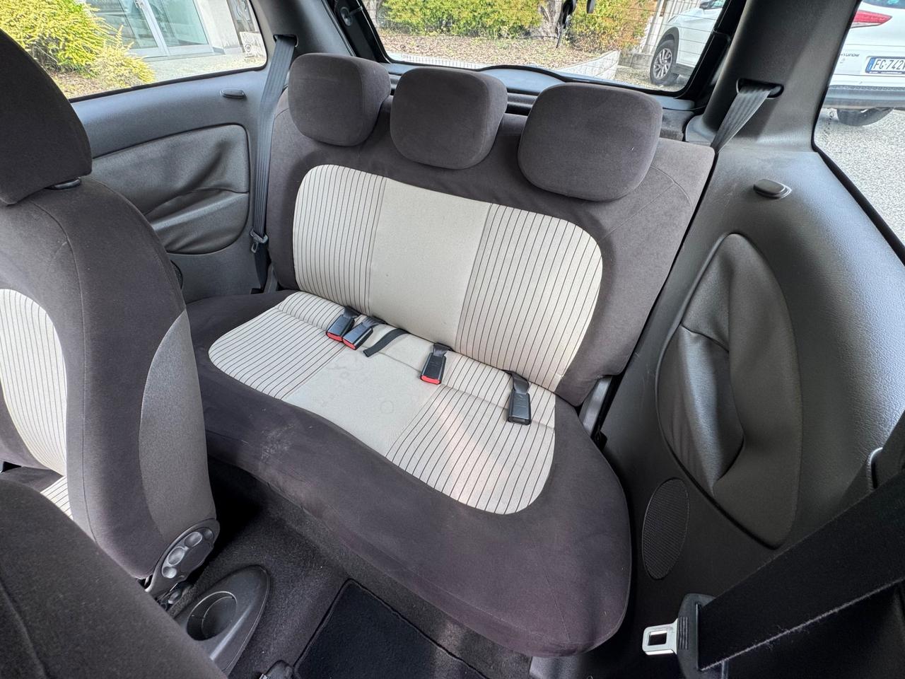 Lancia Ypsilon 1.2 60cv Neopatentati
