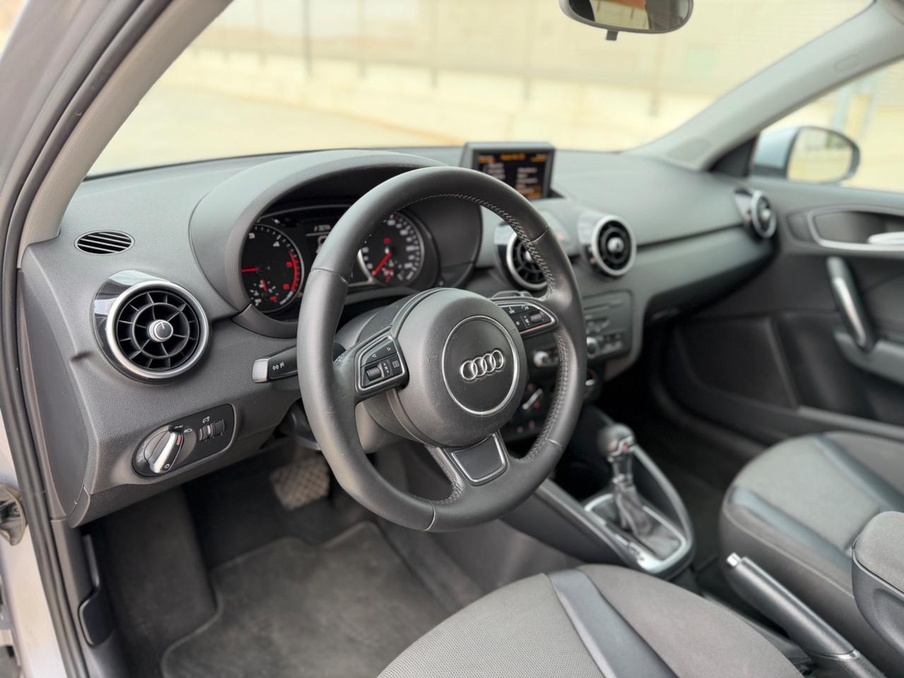 Audi A1 SPB 1.6 TDI S tronic Admired