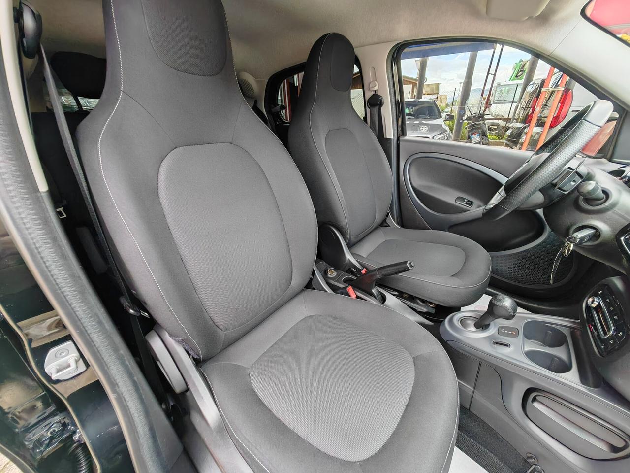 Smart Forfour 1,0 benzina 04/2017 Cv70 AUTOMATICA