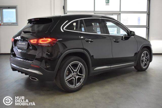 MERCEDES-BENZ GLA 180 d Automatic Premium