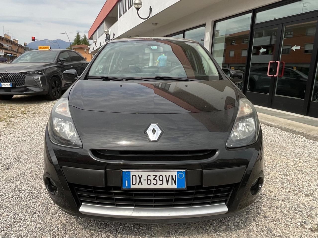 Renault Clio 1.2 16V SporTour Luxe