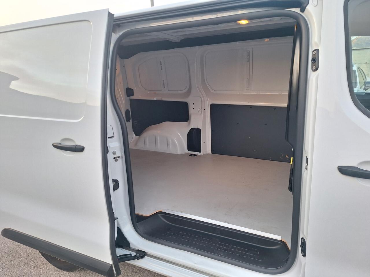 Fiat Scudo 1.5 HDi 120cv L2 H1 PASSO MEDIO - 11/2023