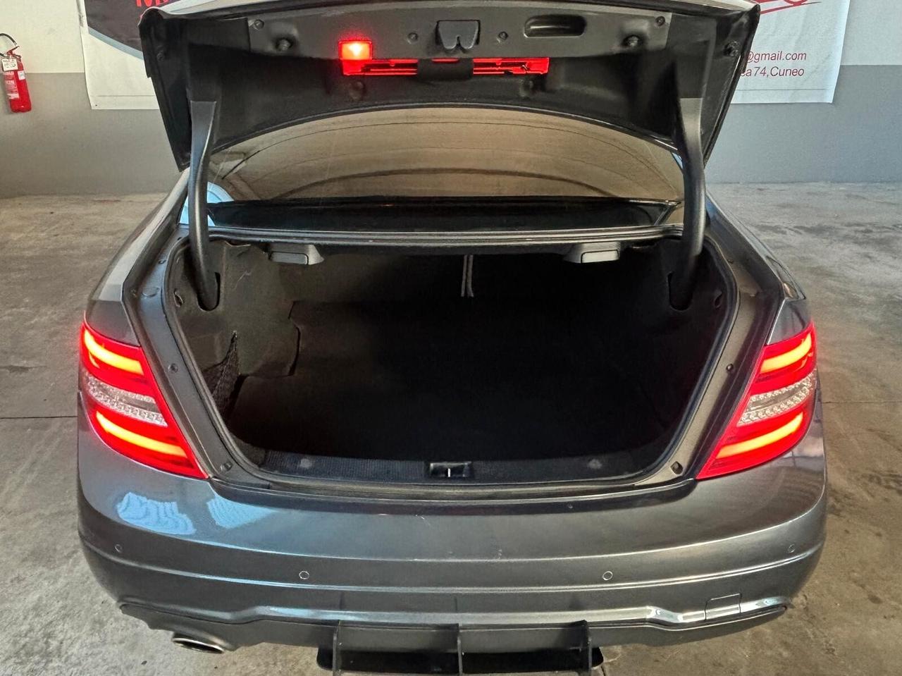 Mercedes-benz C 220 CDI BlueEFFICIENCY Coupé Avantgarde