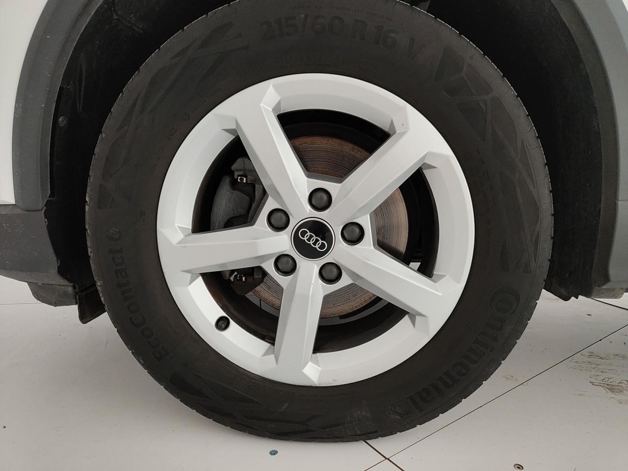 Audi Q2 30 TDI Business