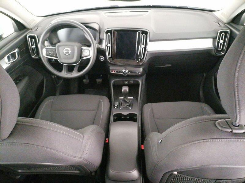 Volvo XC40 1.5 t3 Momentum 163cv my20