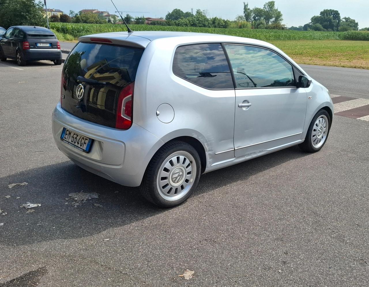 Volkswagen up! 1.0 75 CV 3p. high