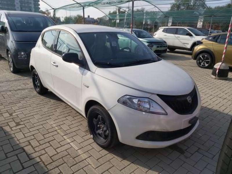 Lancia Ypsilon 1.0 FireFly Hybrid Oro