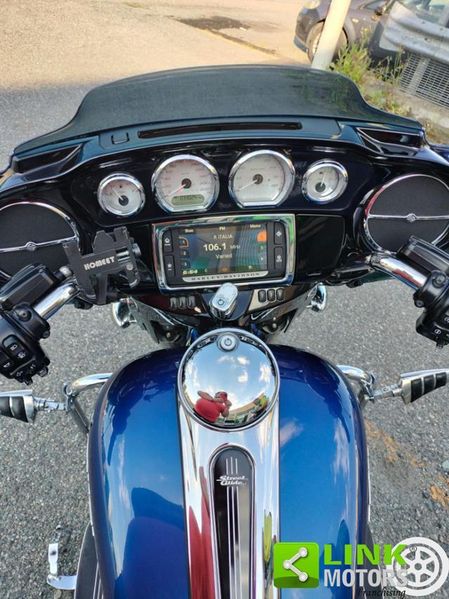 HARLEY-DAVIDSON FLHX Street Glide SPECIAL 107
