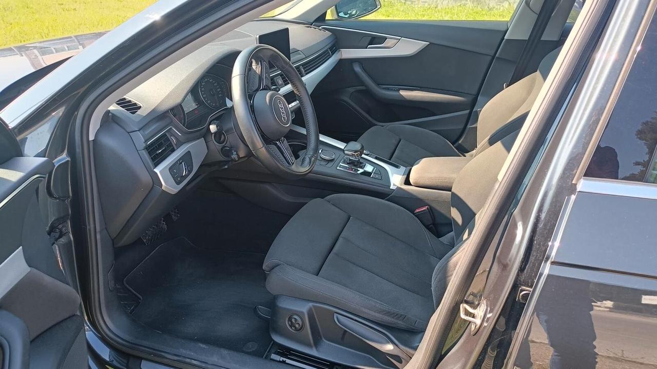 Audi A4 Avant 2.0 TDI 150 CV ultra Business Sport