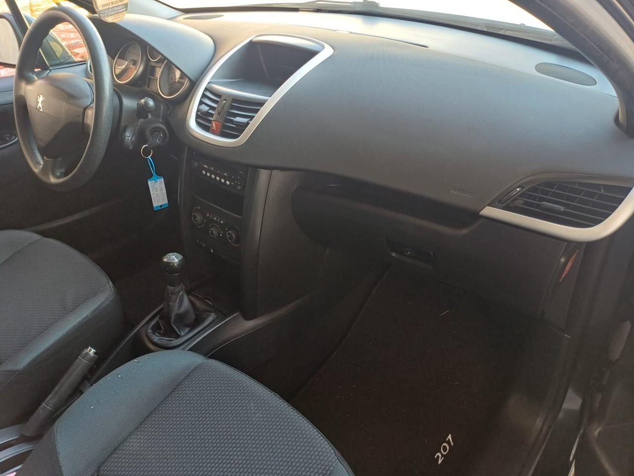 Peugeot 207 GPL DI SERIE Ottimo stato - 2011
