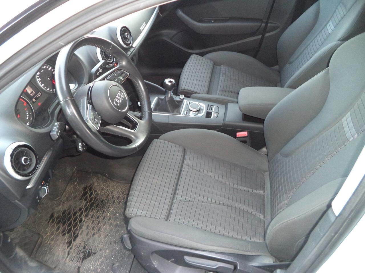 Audi A3 SPB 30 TDI S line edition CERCHI DA 18 OK NEOPATENTATI