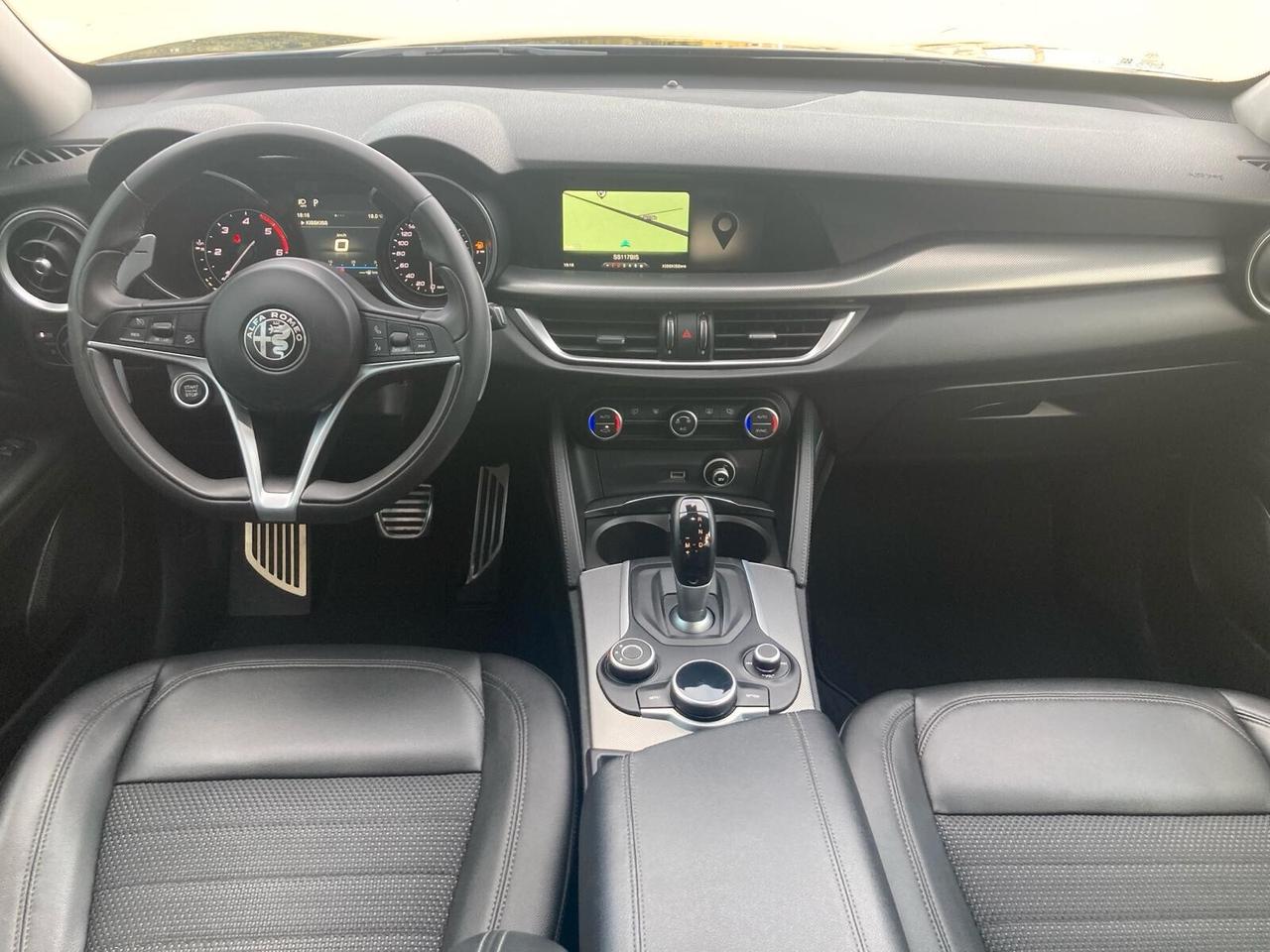 Alfa Romeo Stelvio 2.2 Turbodiesel 180 CV AT8 RWD Super