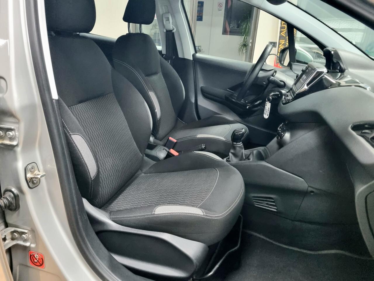 PEUGEOT 208 1.2 BENZINA 82CV 5p. ALLURE