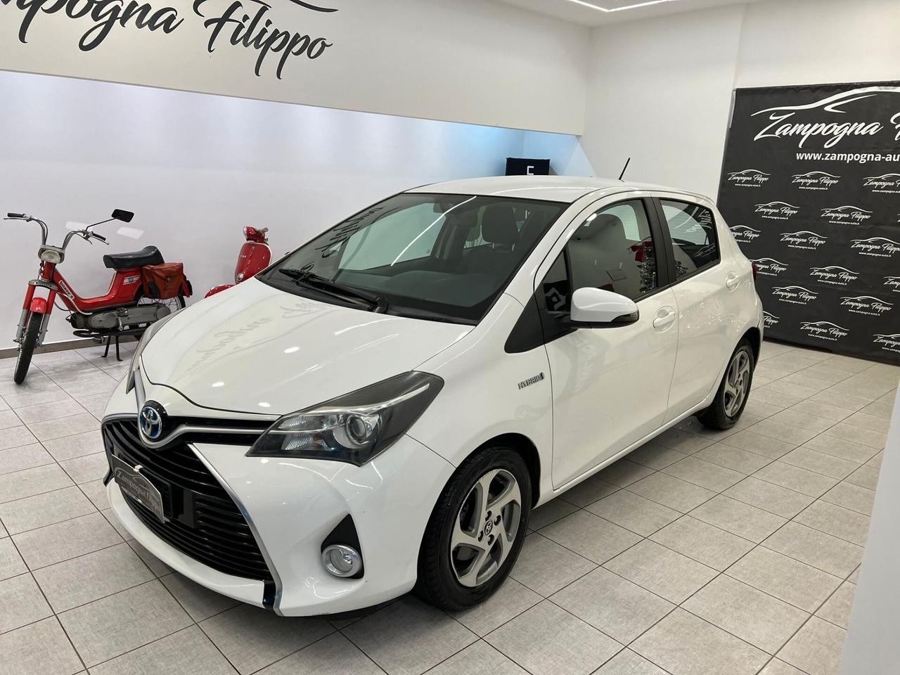Toyota Yaris 1.5 Hybrid 5p 74cv Active 2017