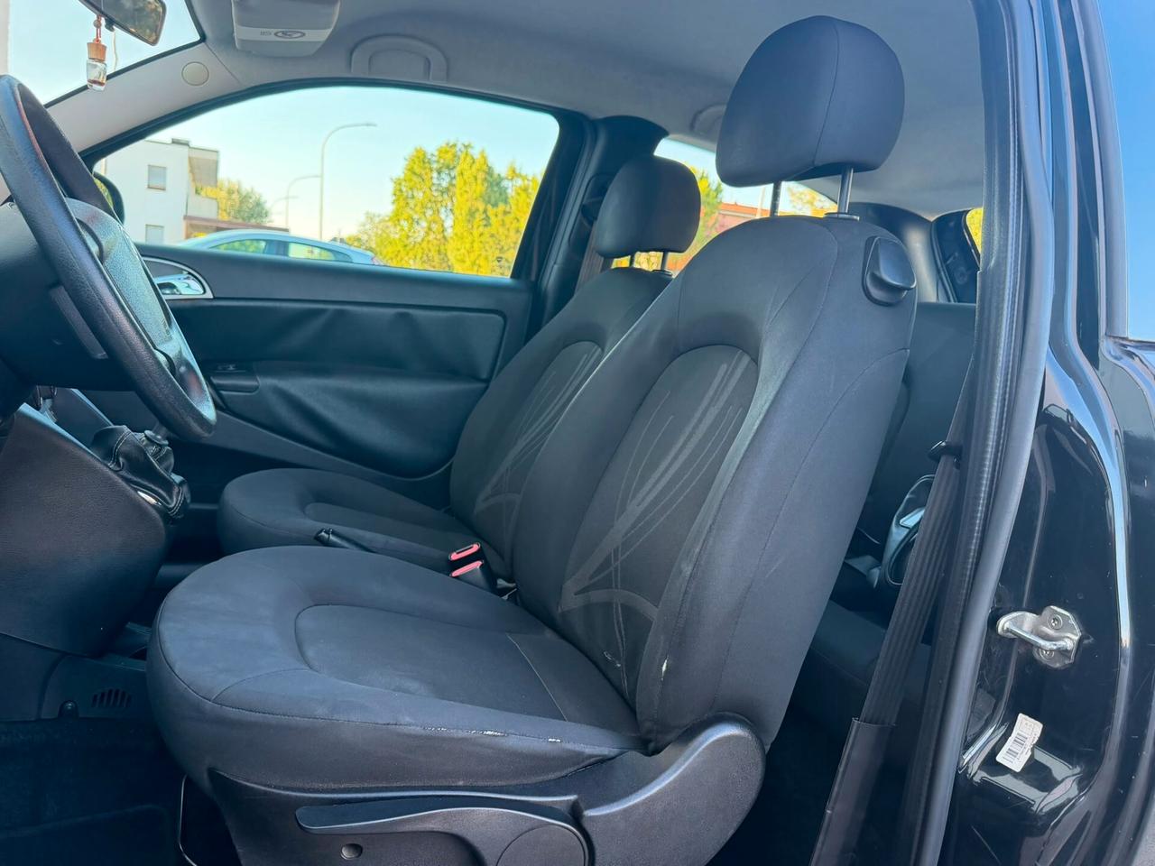 Lancia Ypsilon 1.2 69 CV DIVA