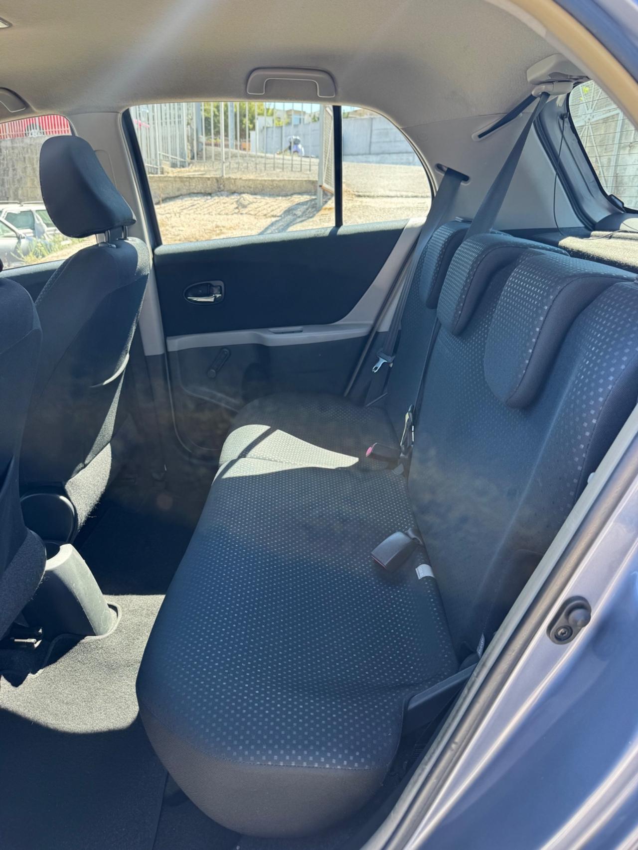 Toyota Yaris 1.3 5 porte Sol