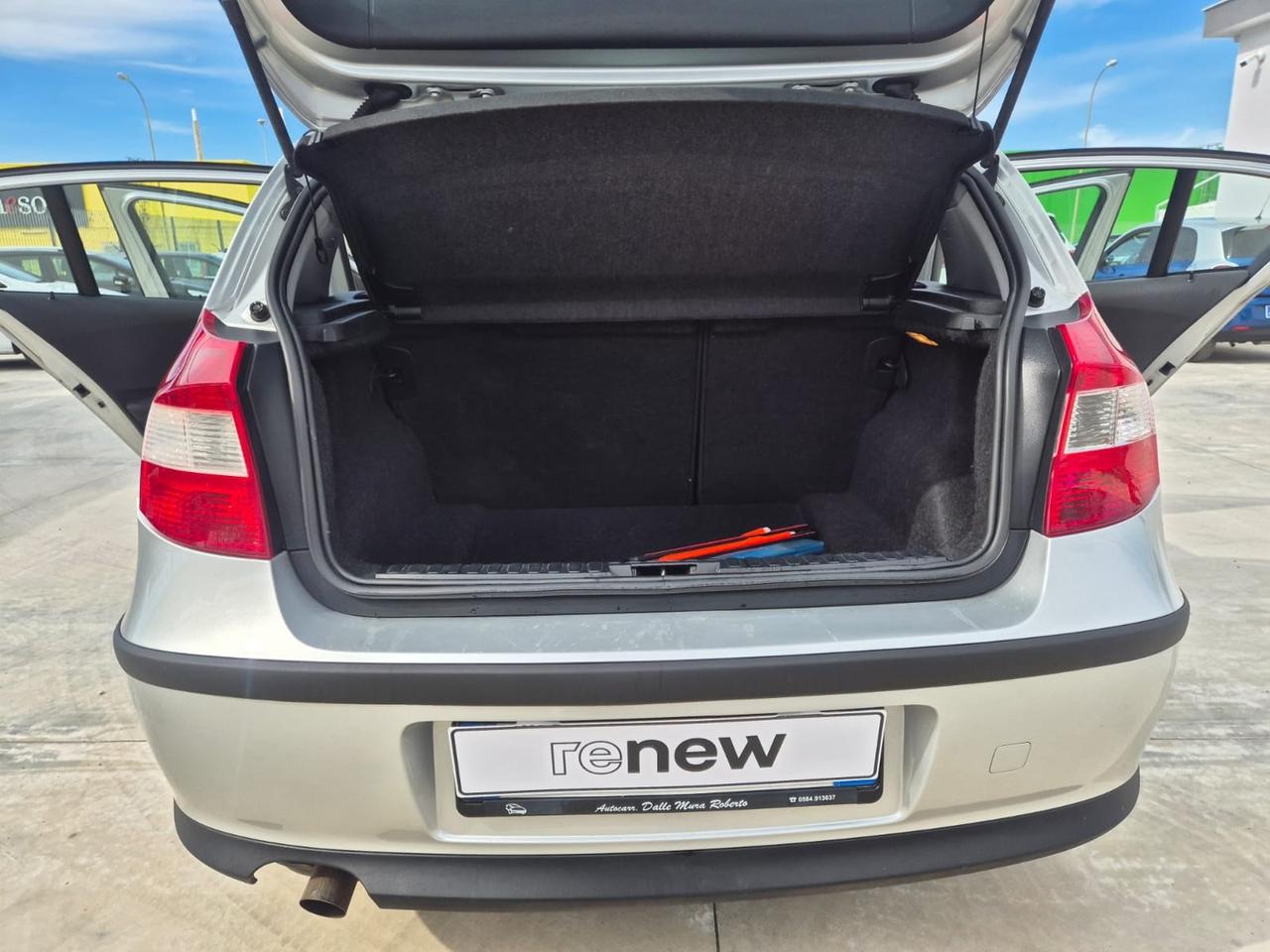 Bmw 116 116i cat 5 porte Futura