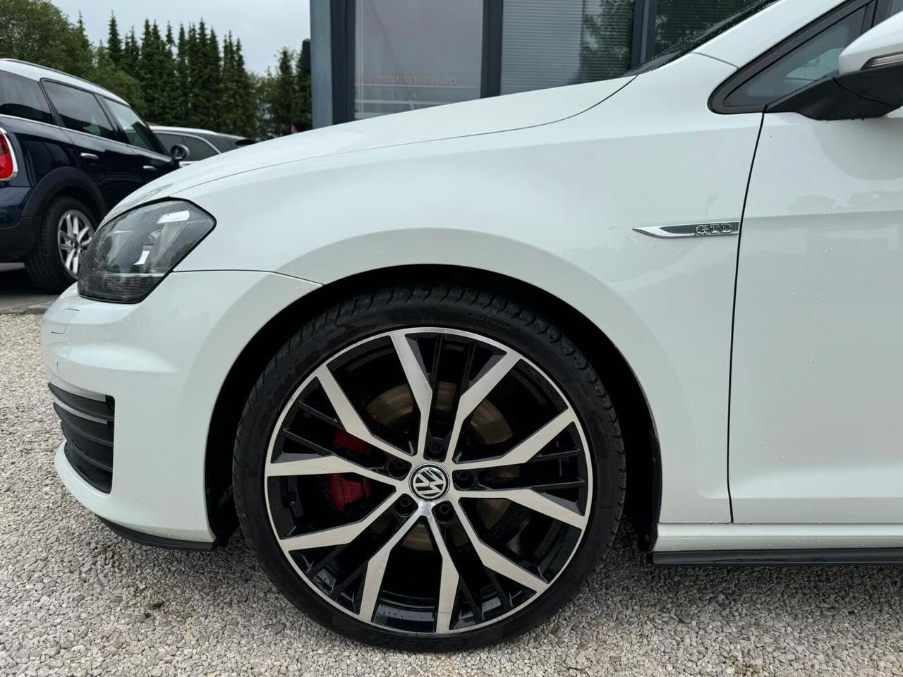 Volkswagen Golf 7 GTD 2.0 TDI 184cv S&S