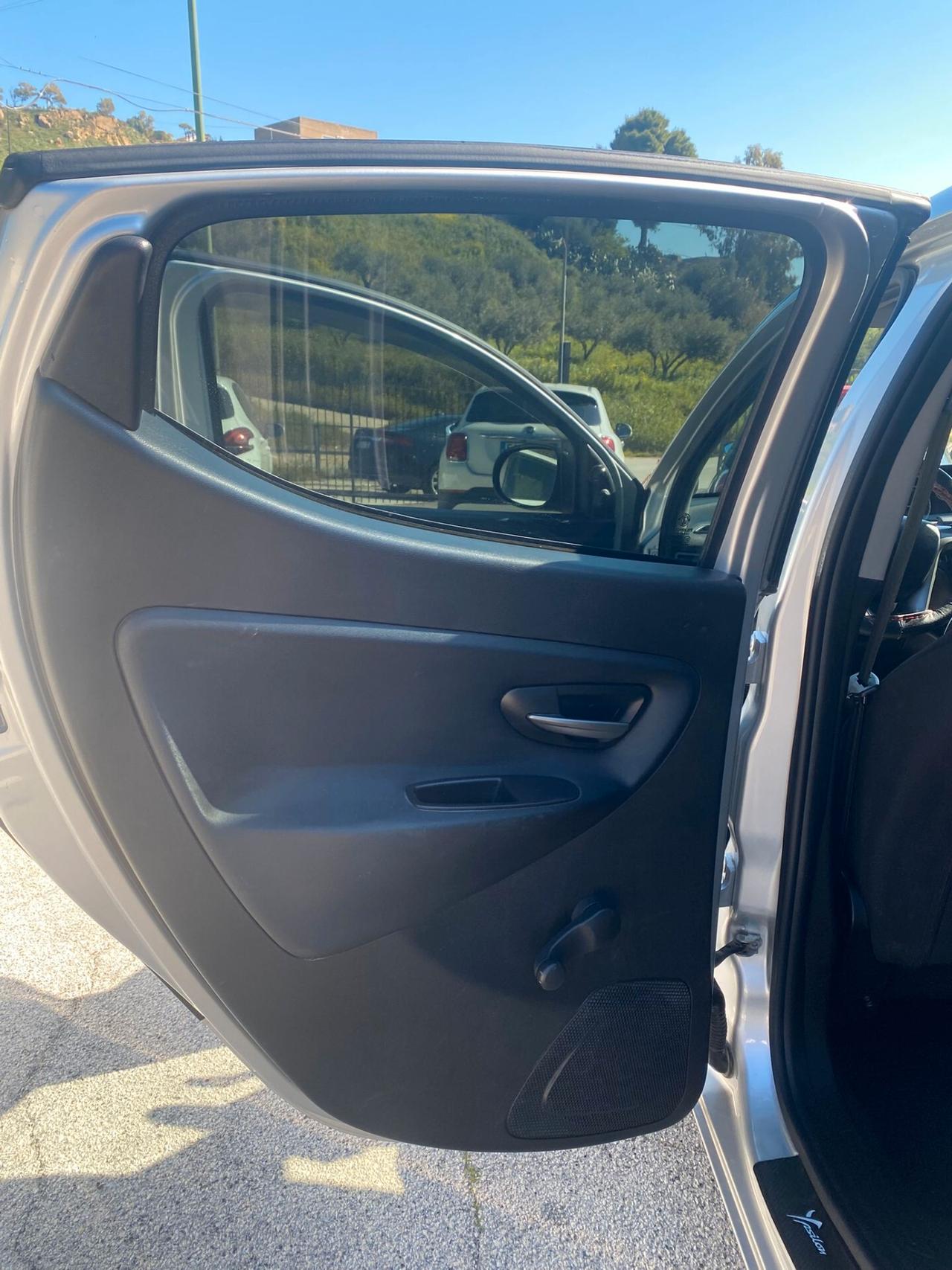 Lancia Ypsilon 1.3 MJT 16V 95 CV 5 porte S&S Platinum