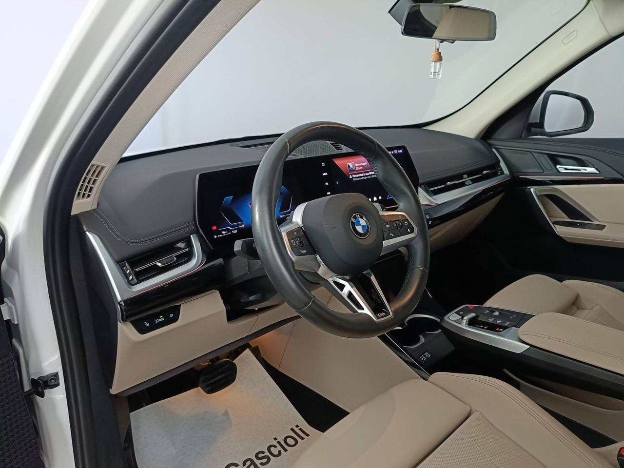 BMW X1 U11 - X1 sdrive18i X-Line auto