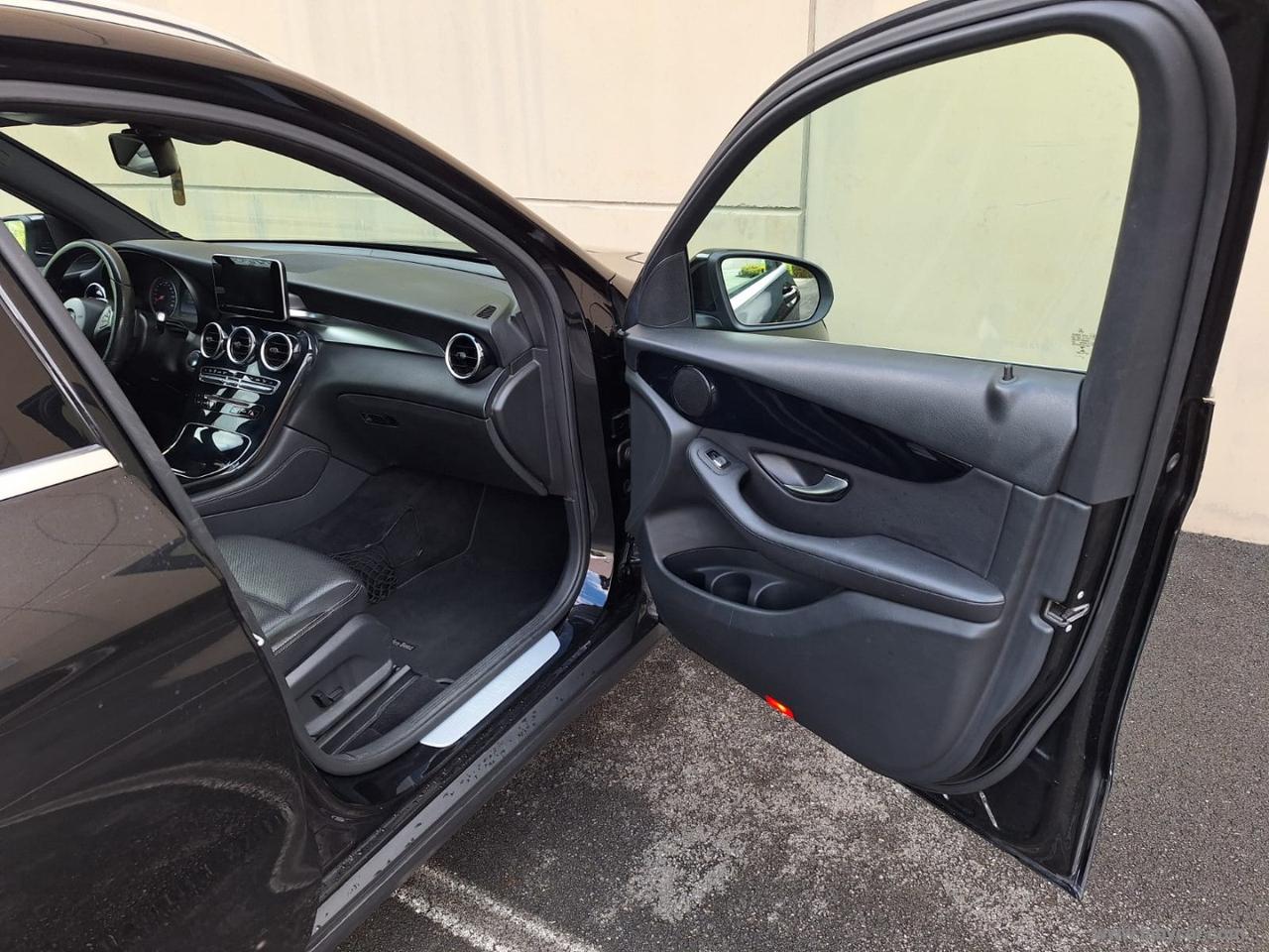MERCEDES-BENZ GLC 250 d 4Matic PELLE + TELECAMERA 360