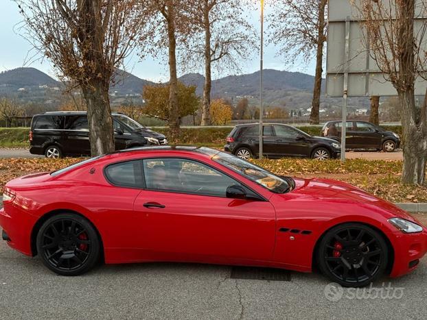 MASERATI GranTurismo 4.2 V8