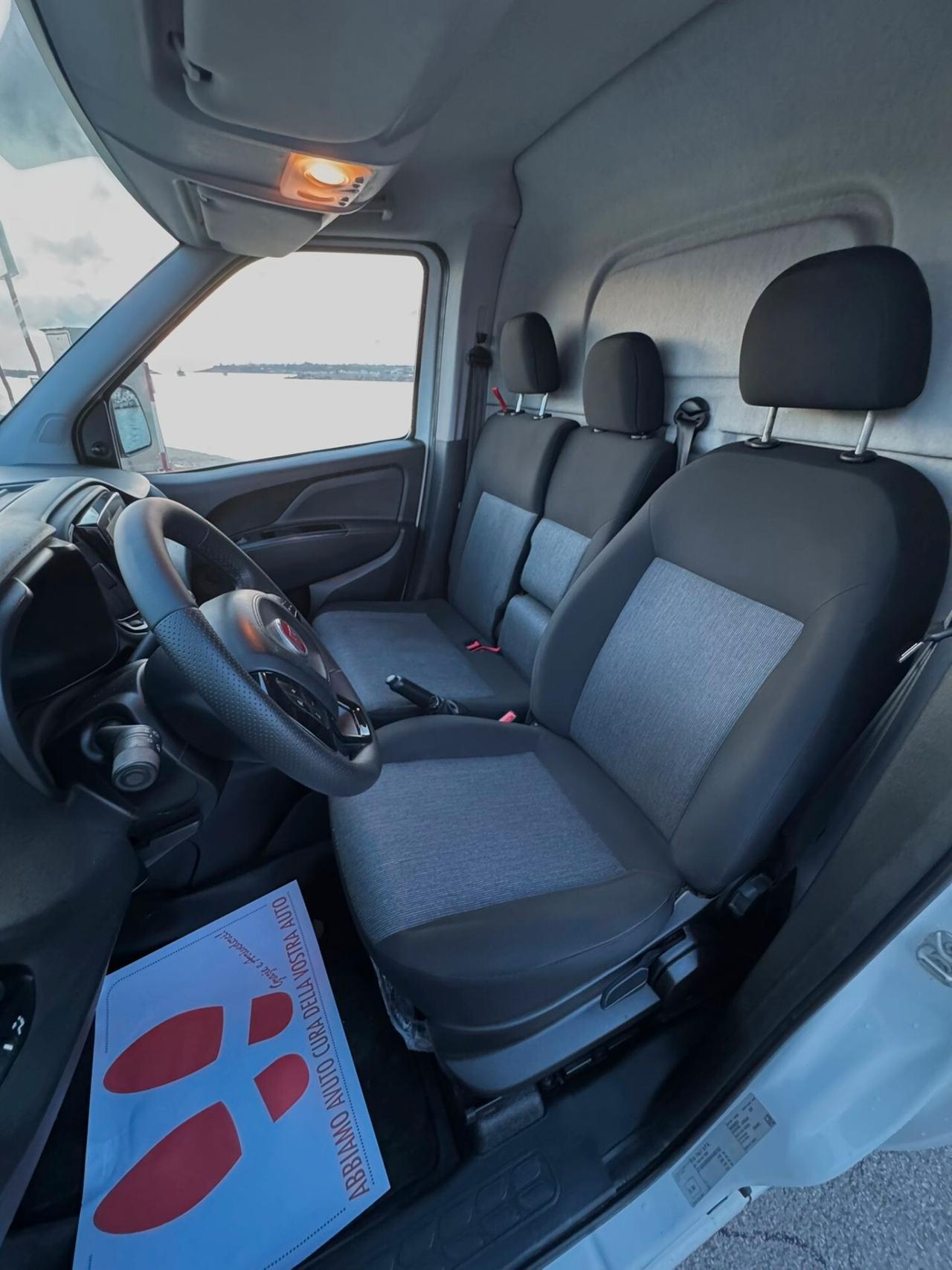 Fiat Doblò Cargo 1.6 Mtj 105cv Lounge 3 Posti