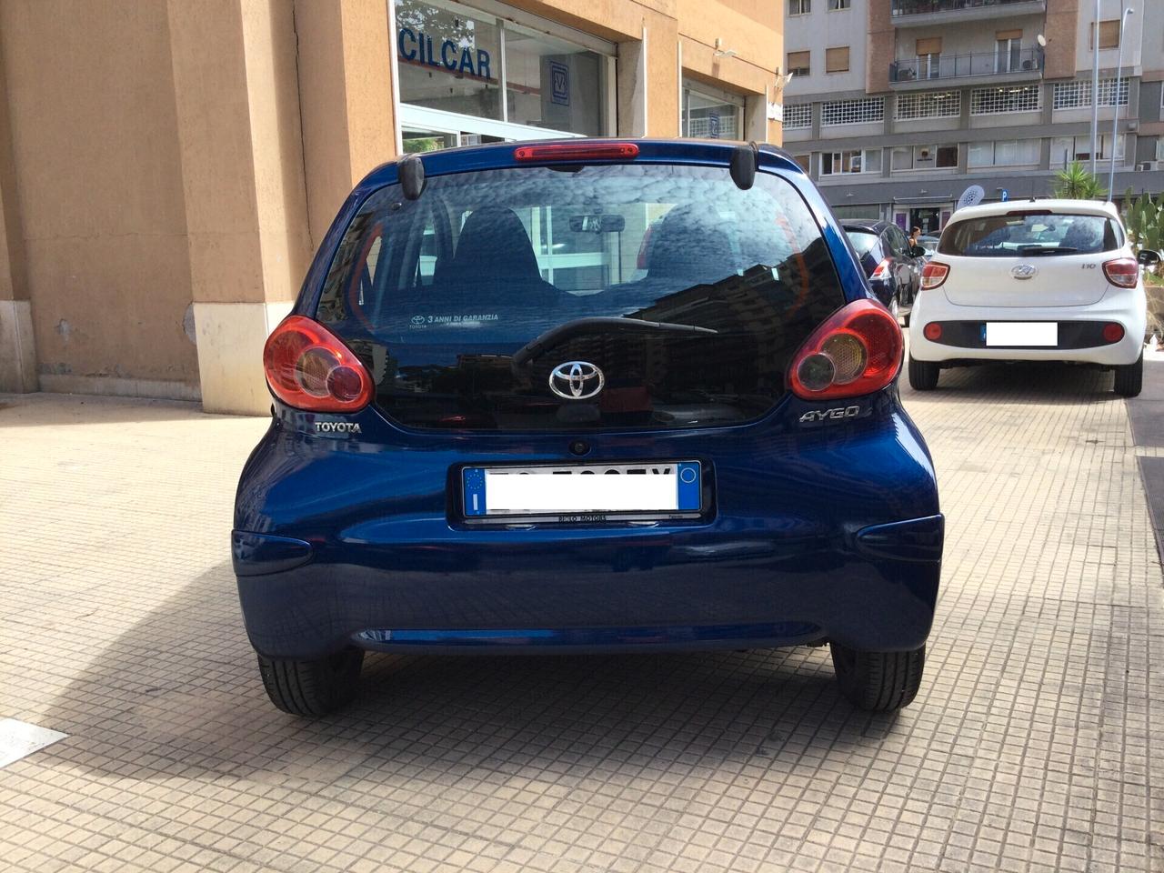 Toyota Aygo 1.0 12V VVT-i 5 porte Sol
