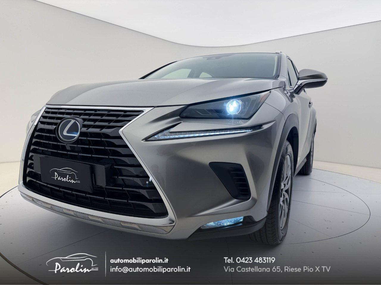 Lexus NX 300h 2.5 Business 2wd cvt