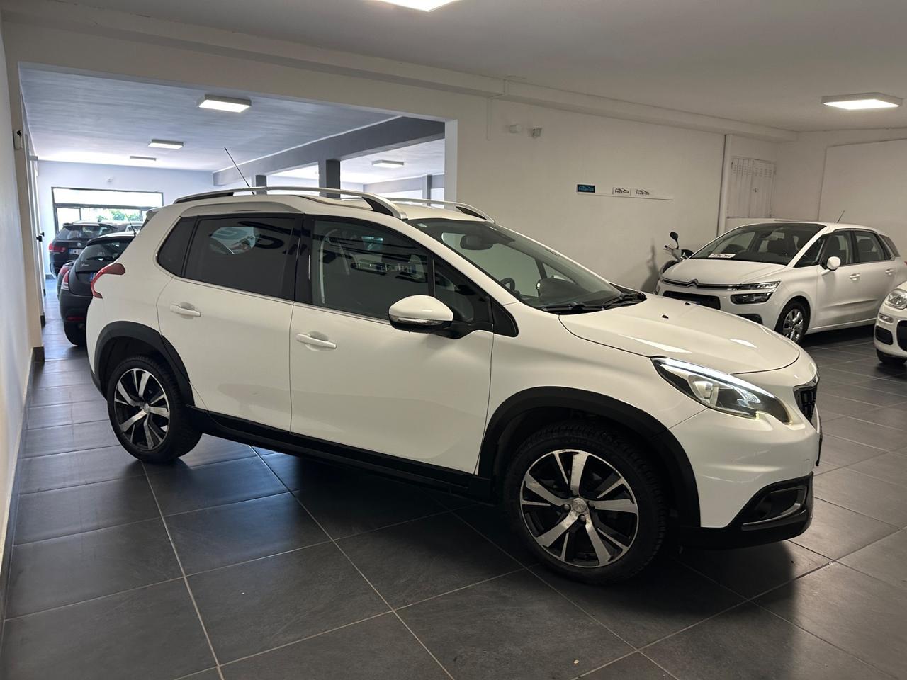 PEUGEOT 2008 ALLURE 1.6 BLUEHDI 100CV PRONTA CONSEGNA
