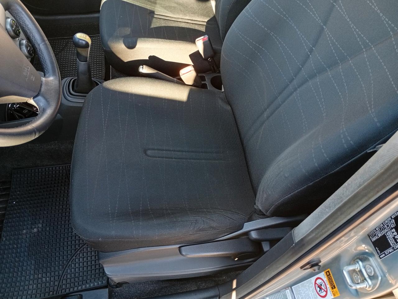 Toyota Yaris 1.3 5 porte Sol