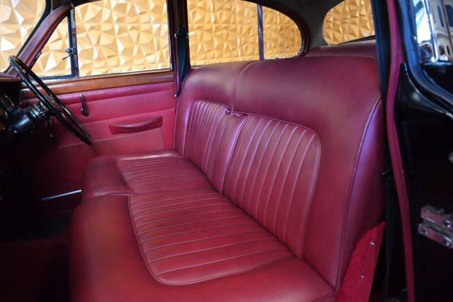 DAIMLER Sovereign 2.5 V8 AUTO GUIDA A DESTRA PERFETTA ITALIANA NUOVA