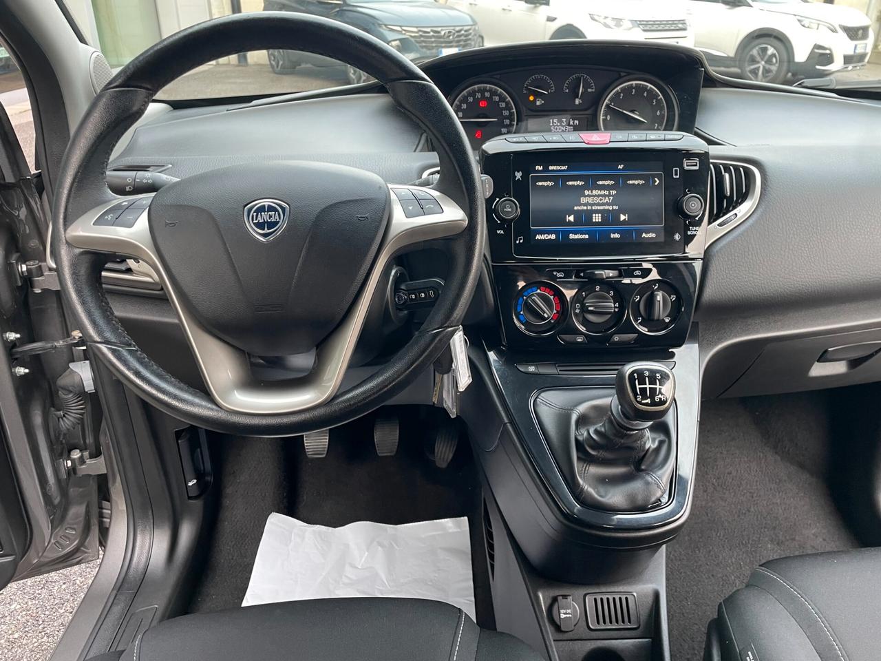 Lancia Ypsilon 1.0 FireFly 70cv 5 porte Hybrid Gold