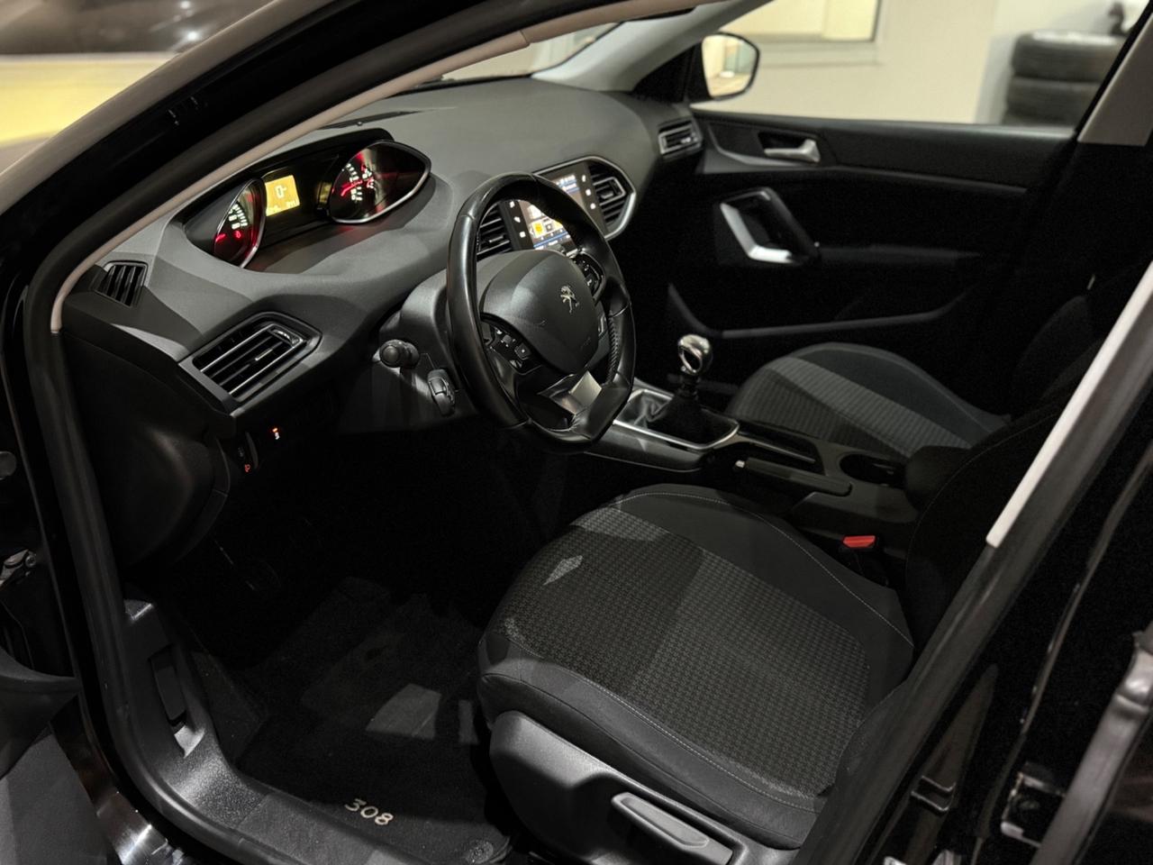 Peugeot 308 BlueHDi 131 SW GT Line Neopatentati