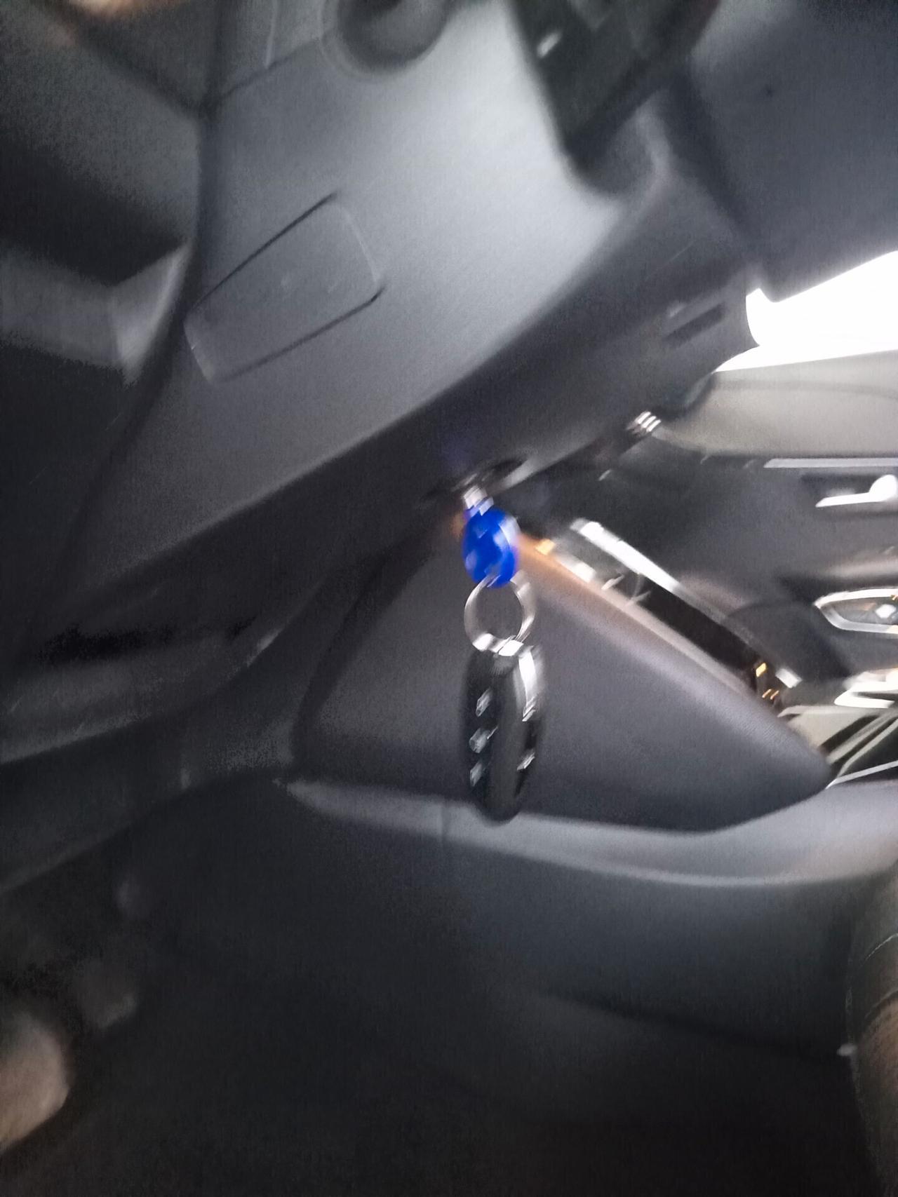 Peugeot 208 BENZ.1.2 C.V 100 AUTOM PER NEO PATENTATI