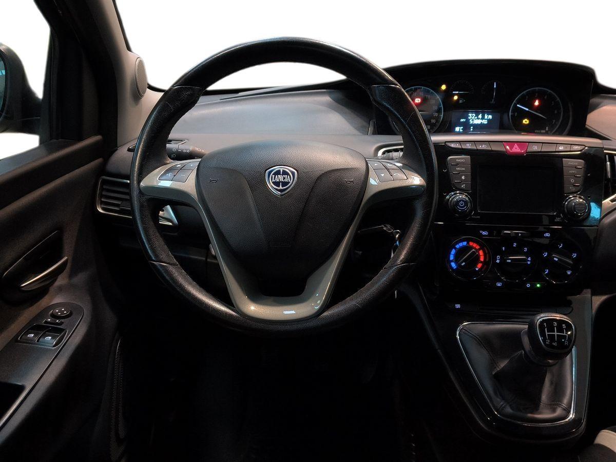 LANCIA Ypsilon 3ª serie - Ypsilon 1.2 69 CV 5 porte Opening Edition