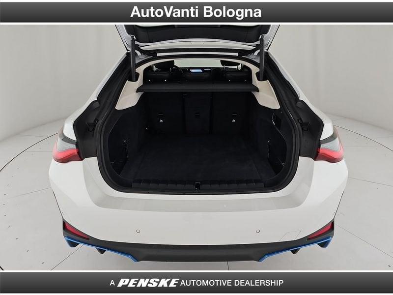 BMW i4 eDrive 40 Sport