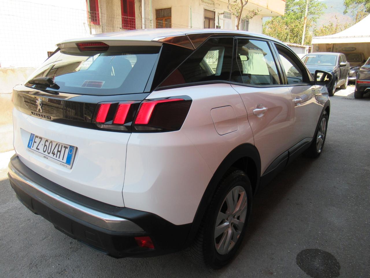 Peugeot 3008 BlueHDi 130 S&S EAT8 Business
