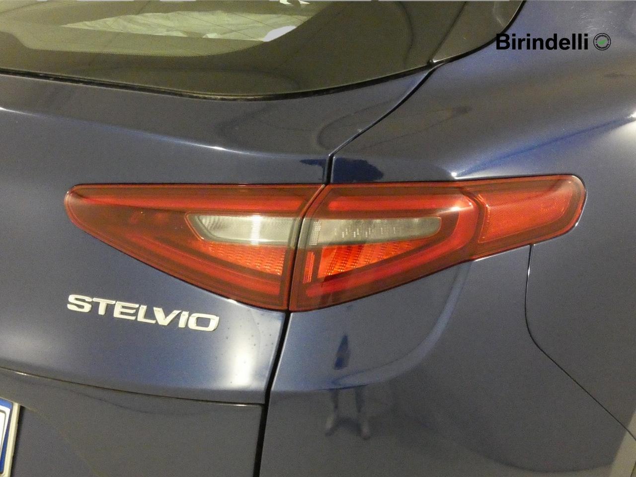 ALFA ROMEO Stelvio - Stelvio 2.2 Turbodiesel 180 CV AT8 Q4 Executive
