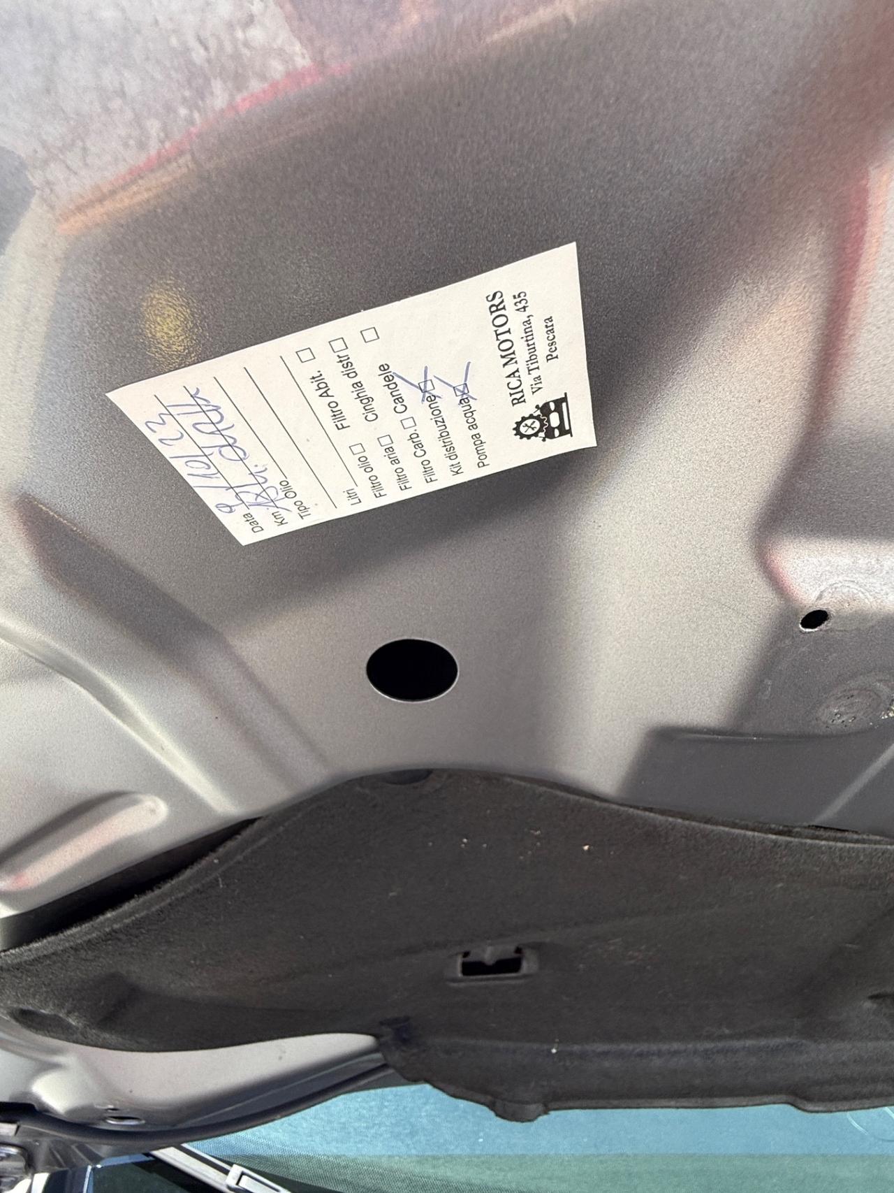 Renault Clio dCi 8V 75CV Autocarro 4 Posti