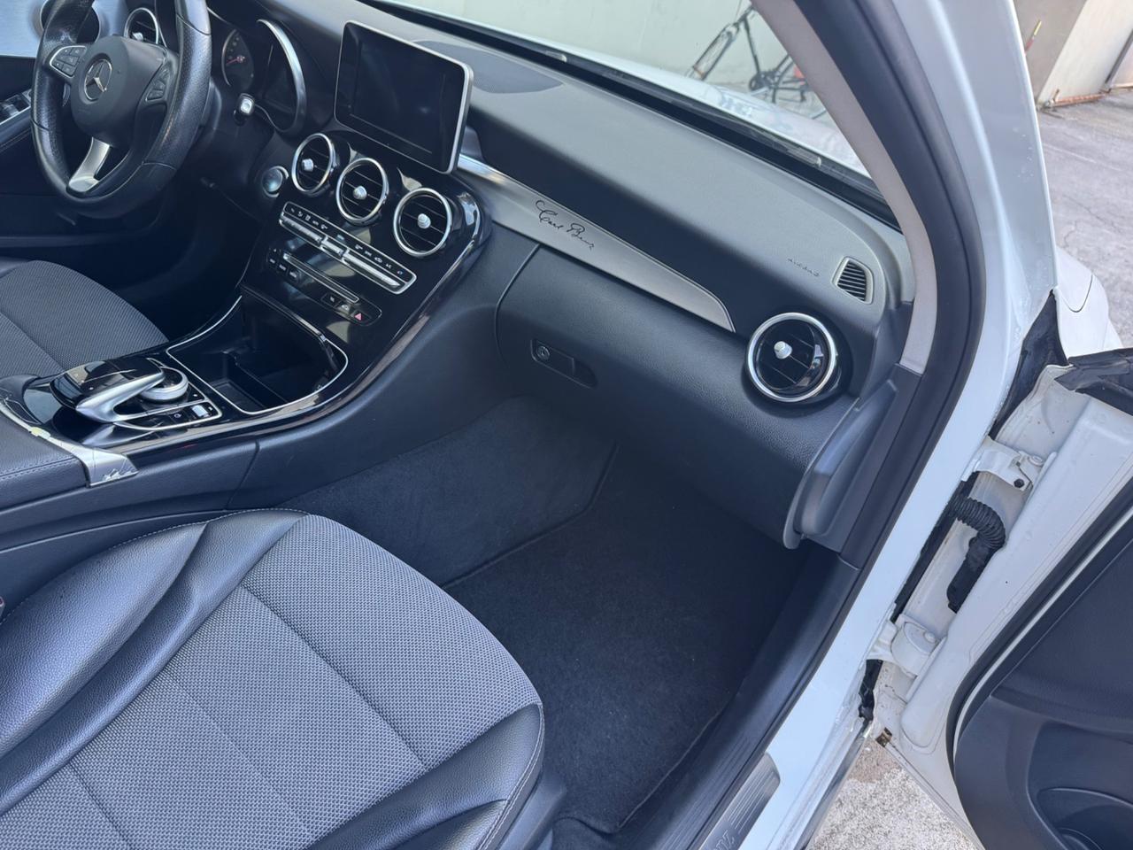 Mercedes-benz C 200 d Auto Premium