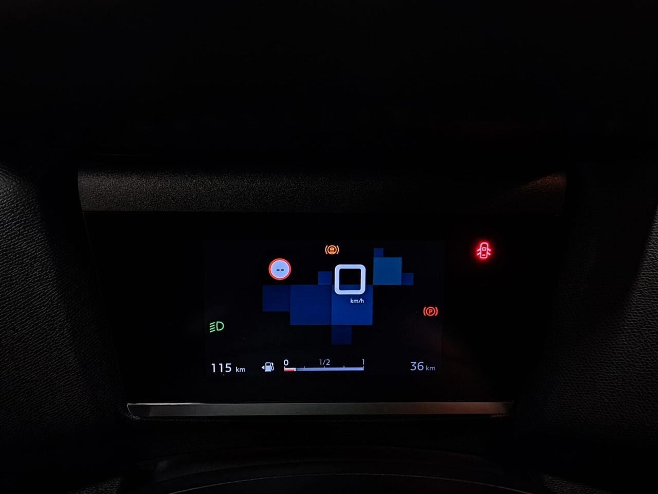 Citroen C4 1200 PureTech 130CV Plus Km. 0