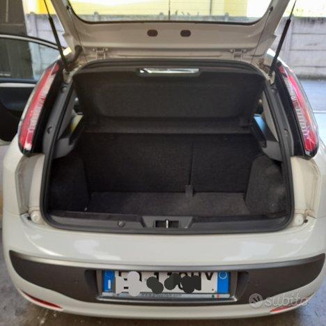 Fiat Punto Evo 1.3 Mjt 95 CV DPF 3 porte S&S Dualogic Dynamic