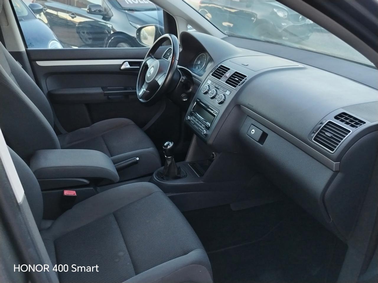 Volkswagen Touran Business 1.6 TDI Comfortline 7 POSTI!!!
