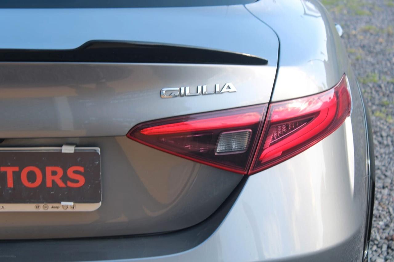 Alfa Romeo Giulia Tua A SOLI 387€ al mese Anticipo Zero
