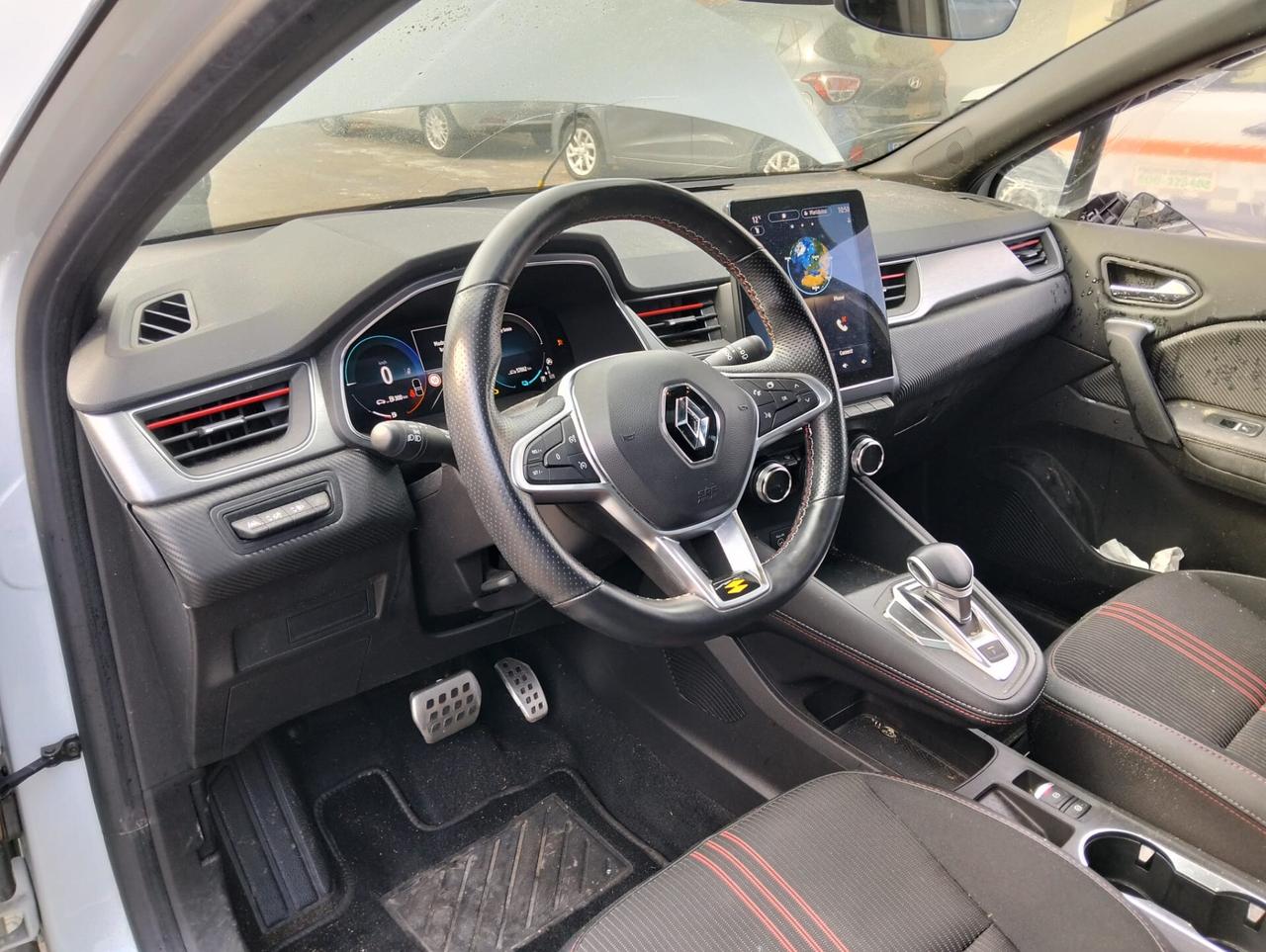 Captur Hybrid E-Tech 145cv RS Line 2022 SINISTRATA