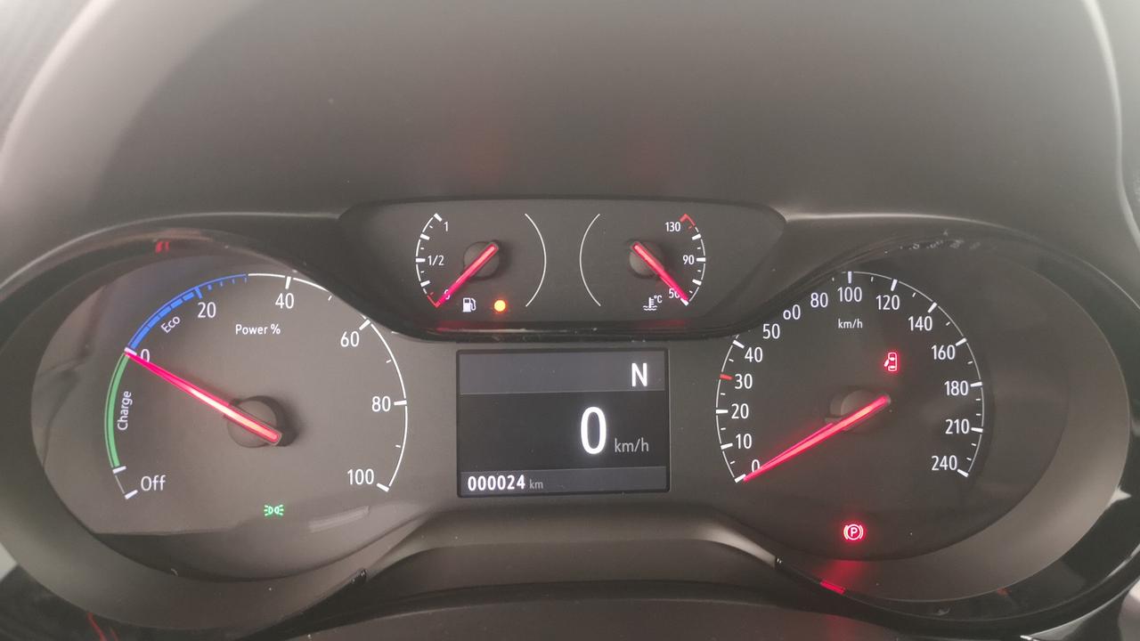 OPEL Nuova Corsa Edition Hybrid 110CV DTC6