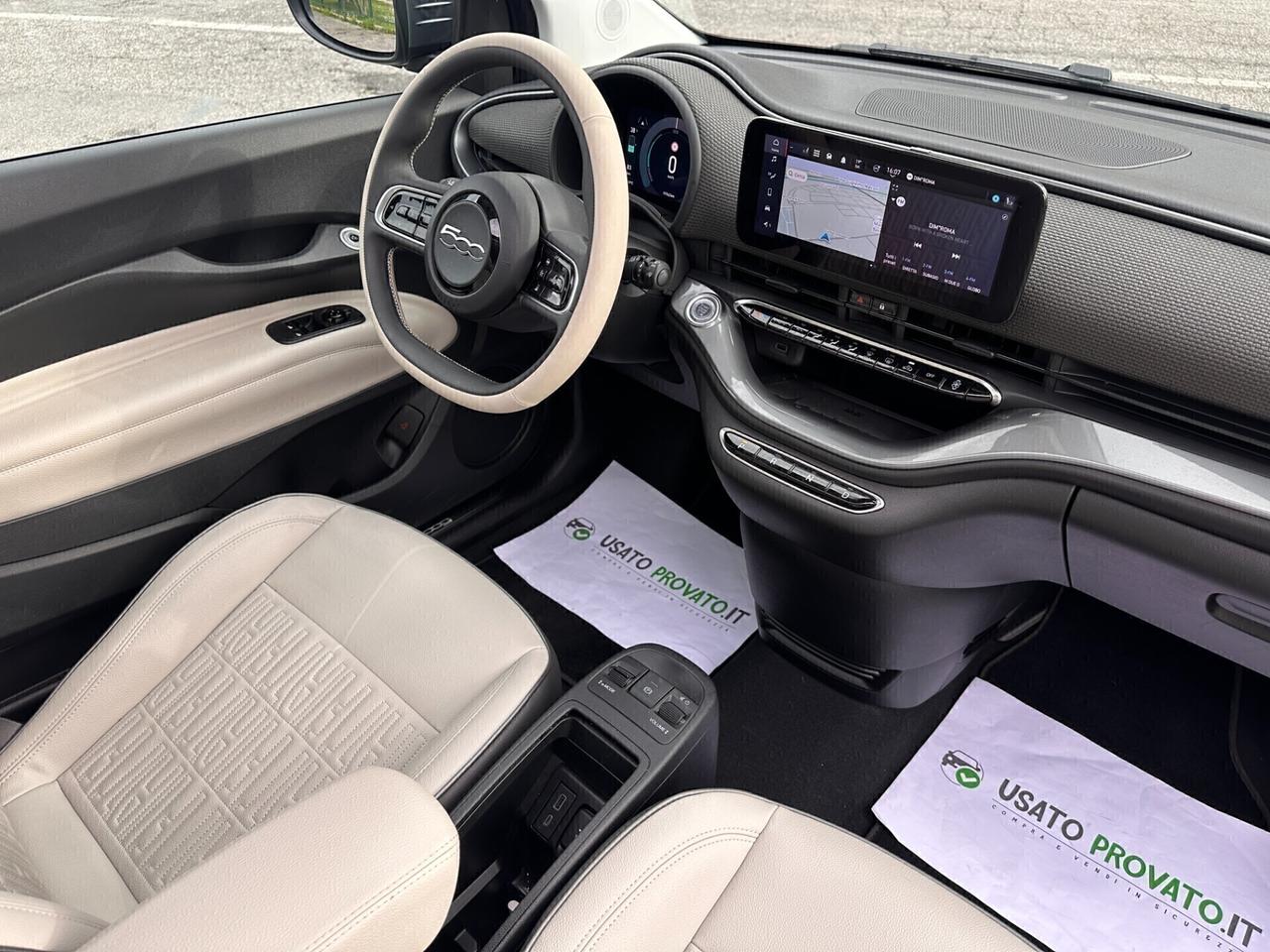 Fiat 500e La Prima 42kWh 118cv Tetto APRIBILE