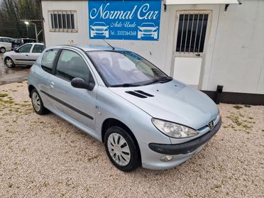 Peugeot 206 1.1 3p. XT